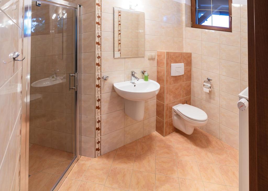 Vera Hotel Sulechow Ngoại thất bức ảnh
