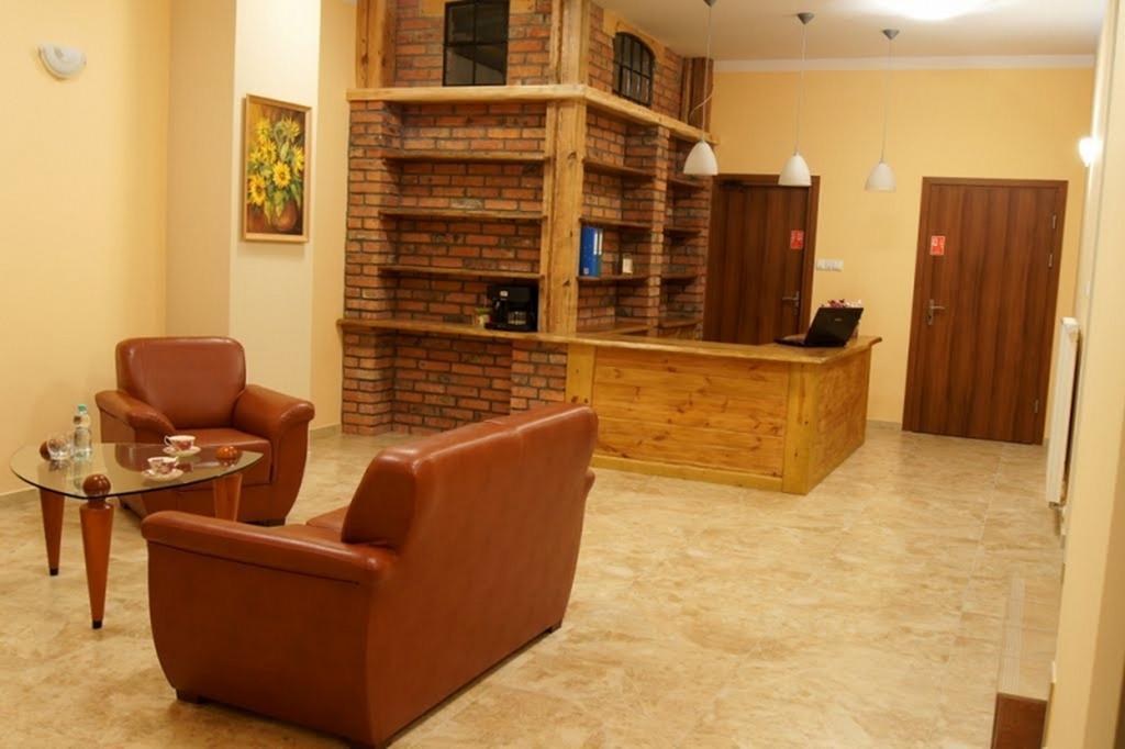 Vera Hotel Sulechow Ngoại thất bức ảnh