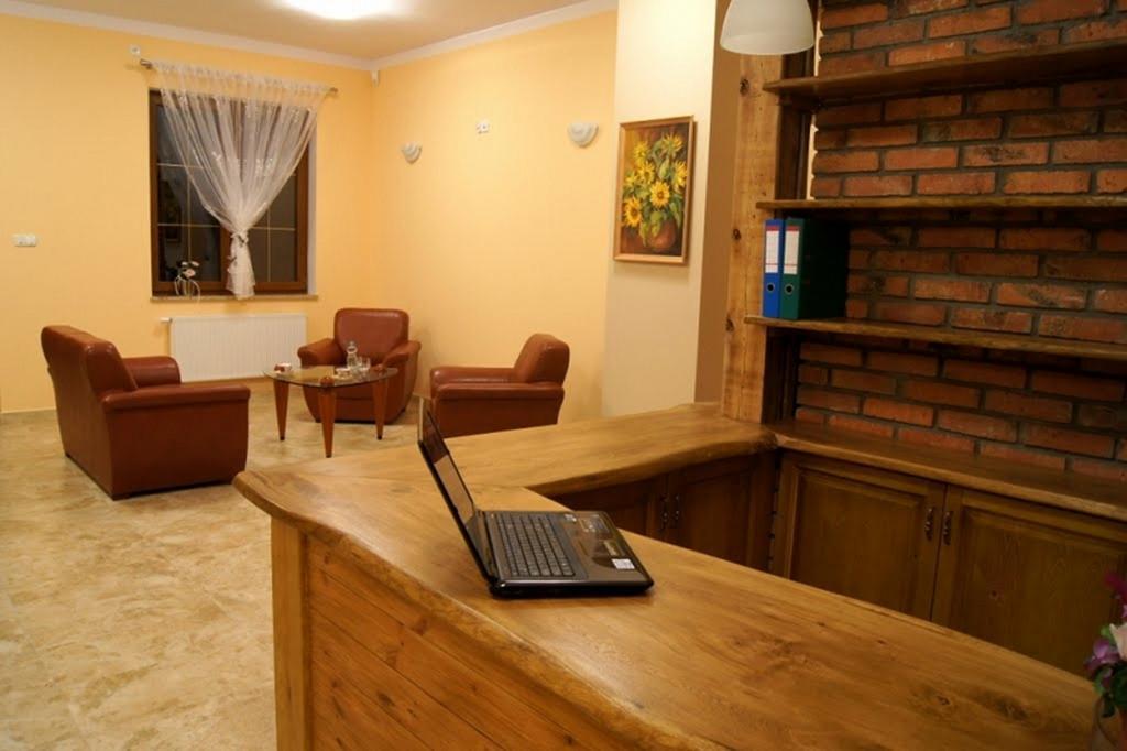 Vera Hotel Sulechow Ngoại thất bức ảnh