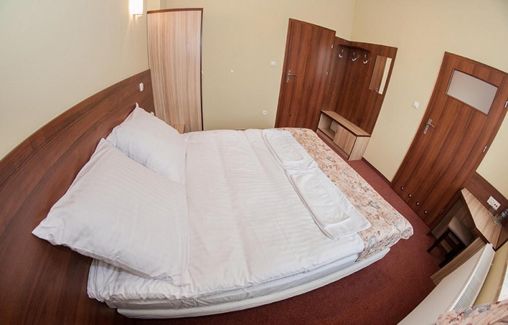 Vera Hotel Sulechow Phòng bức ảnh