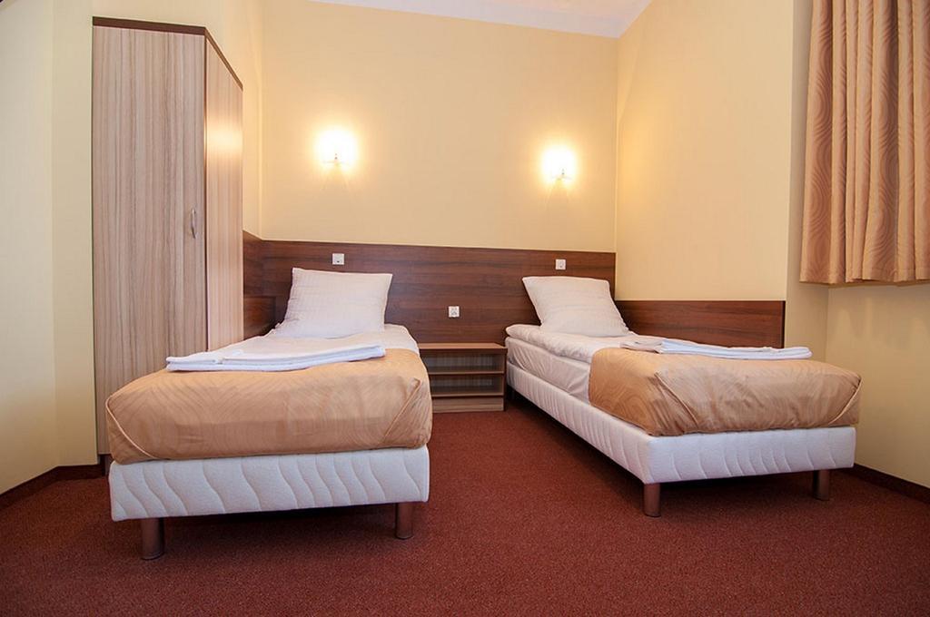 Vera Hotel Sulechow Phòng bức ảnh
